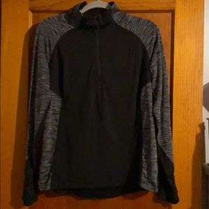 Half zip athletic top